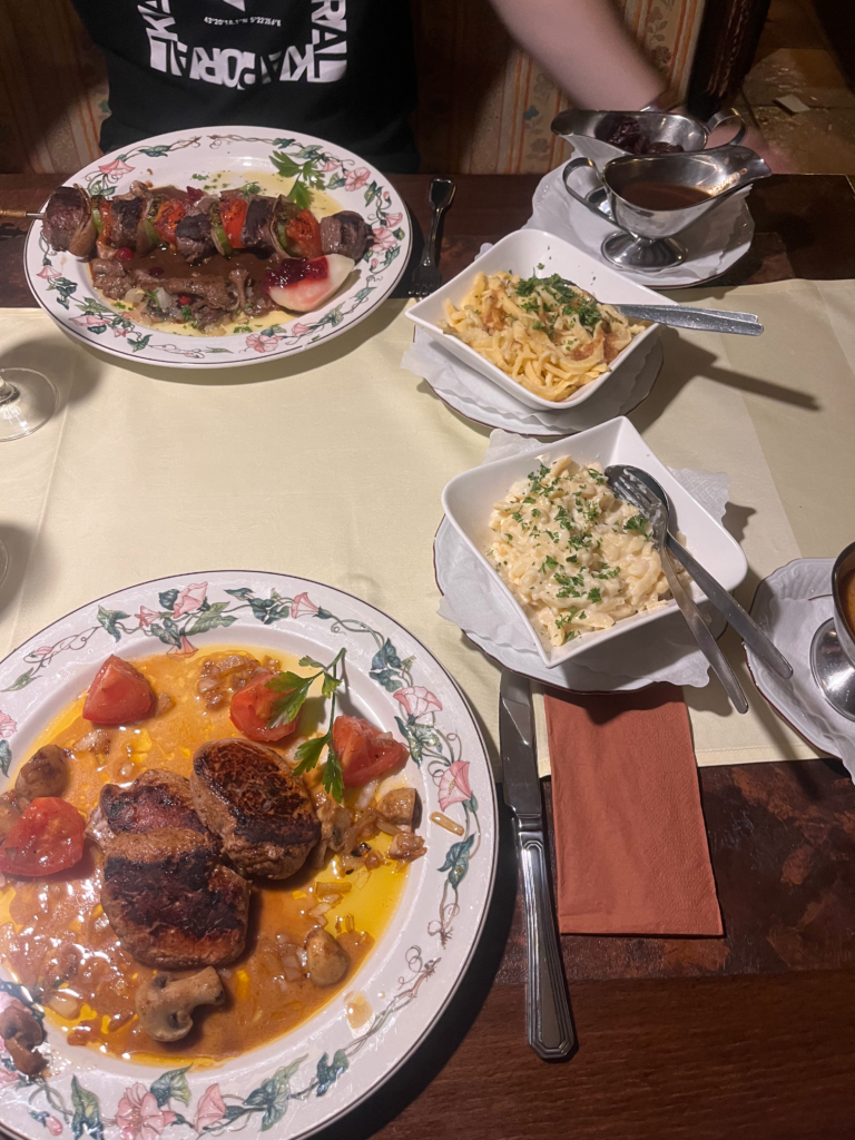 德國咕咕鐘小鎮特里堡Triberg-餐廳/住宿/景點推薦 19 特里堡美食
德國傳統料理