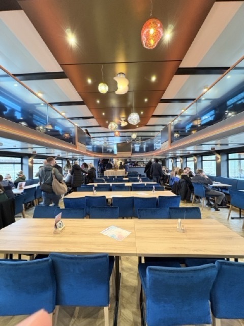 德國Karlsruhe卡魯斯魯爾|交換生帶你走進當地人的生活~ 23 The MS Karlsruhe - pleasure boat (遊艇下午茶) 卡魯景點推薦 萊茵河遊船